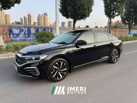 2023 Volkswagen Passat 330TSI Elite