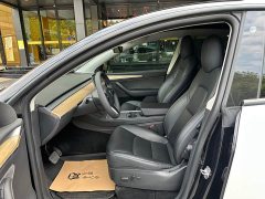 Tesla Model Y Standard Range RWD - ფოტო 10