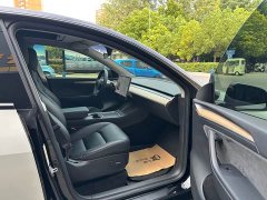 Tesla Model Y Standard Range RWD - ფოტო 14