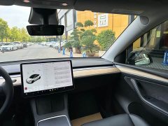 Tesla Model Y Standard Range RWD - ფოტო 18
