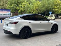 Tesla Model Y Standard Range RWD - ფოტო 6