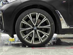 BMW X7 xDrive40i Executive M Sport Package - ფოტო 4