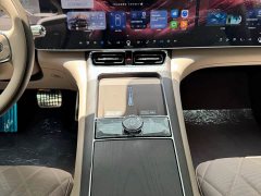 AITO M9 Extended Range Ultra 6-Seater - ფოტო 13