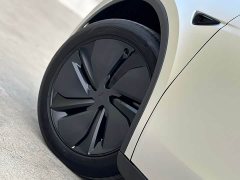 Tesla Model Y Rear-Wheel Drive - ფოტო 9
