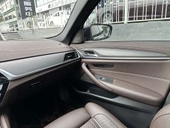 BMW 5 Series Facelift 530Li Luxury M Sport Package - ფოტო 13