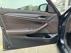 BMW 5 Series Facelift 530Li Luxury M Sport Package - ფოტო 20
