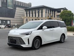 Toyota 2023 2.0T Seven-Seat Premium Edition - ფოტო 1