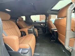 Toyota Sienna 2.5L Hybrid AWD Premium Edition - ფოტო 13