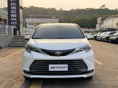 Toyota Sienna 2.5L Hybrid AWD Premium Edition - ფოტო 2