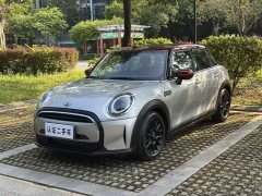 BMW MINI 2023 1.5T ONE 5-Door - ფოტო 1