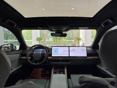 Lexus ES 300h - ფოტო 19