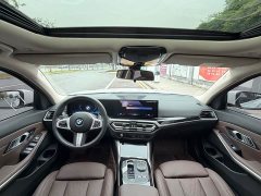 BMW 3 Series 2024 320i M Sport Package - ფოტო 13
