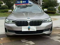 BMW 5 Series 525Li Luxury Package - ფოტო 1