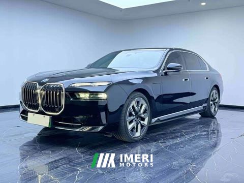 2024 BMW i7 eDrive50L Luxury Enjoyment Package