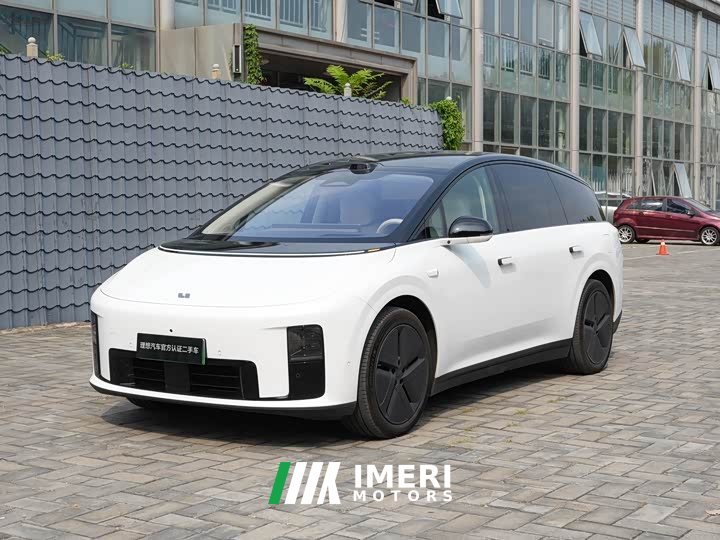 Li Auto i8 Standard Edition - ავტომობილი ჩინეთიდან