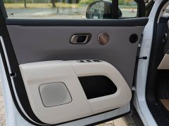 Li Auto i8 Standard Edition - ფოტო 12
