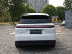 Li Auto i8 Standard Edition - ფოტო 6