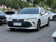 Toyota Avalon 2.0L Base - ფოტო 1