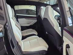 Tesla Model Y L Long Range All-Wheel Drive - ფოტო 10