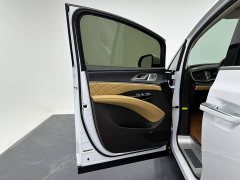 Denza BYD Denza D9 DM-i 980 Four-Wheel Drive Premium - ფოტო 12