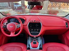Aston Martin DBX 2020 4.0T V8 - ფოტო 16