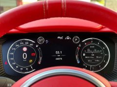 Aston Martin DBX 2020 4.0T V8 - ფოტო 18