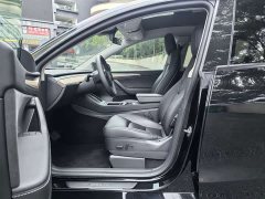 Tesla Model Y Long Range All-Wheel Drive - ფოტო 4
