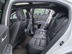 Cadillac XT4 28T FWD Luxury - ფოტო 10