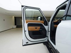 Land Rover Defender 110 3.0T P400 X-DYNAMIC HSE - ფოტო 15