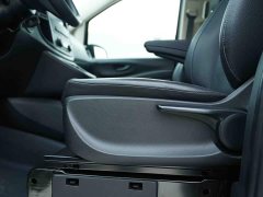 Mercedes-Benz Vito 2021 2.0T Elite 7-Seater - ფოტო 11