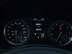 Mercedes-Benz Vito 2021 2.0T Elite 7-Seater - ფოტო 8