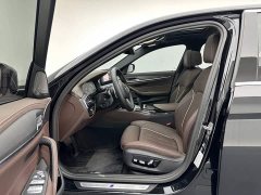 BMW 5 Series 530Li Luxury M Sport Package - ფოტო 17