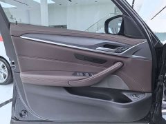 BMW 5 Series 530Li Premier M Sport Package - ფოტო 4