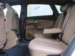 Audi Q5L 2026 2.0T Exclusive Edition for Millions of Users - ფოტო 12