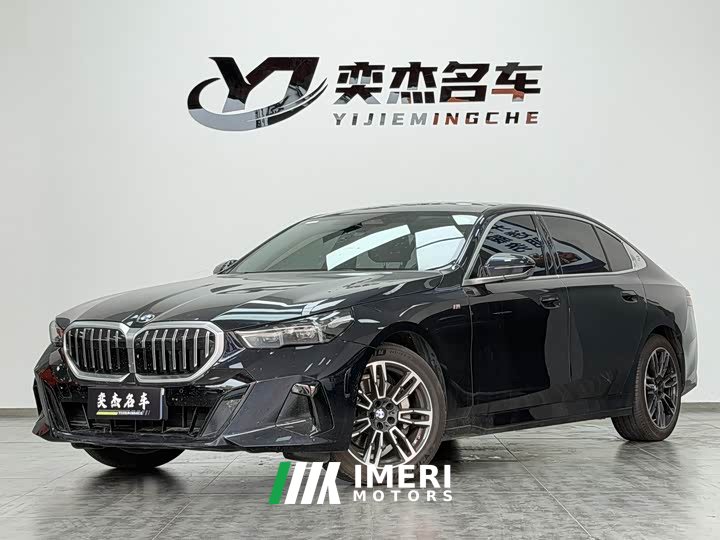 BMW 5 Series 530Li Premier M Sport Package - ავტომობილი ჩინეთიდან