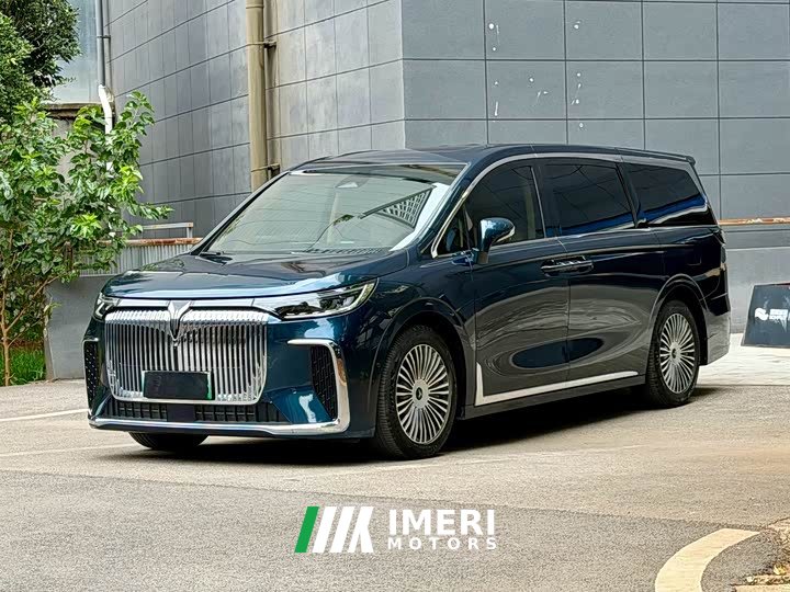 Voyah Lantu Dreamchaser PHEV AWD Excellence Kunpeng Edition