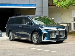 Voyah Lantu Dreamchaser PHEV AWD Excellence Kunpeng Edition - ფოტო 3