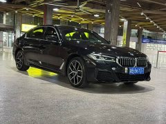 BMW 5 Series 530Li Luxury M Sport Package - ფოტო 1