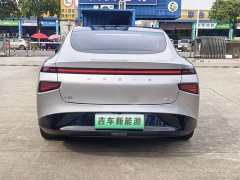 XPeng P7 480E - ფოტო 16