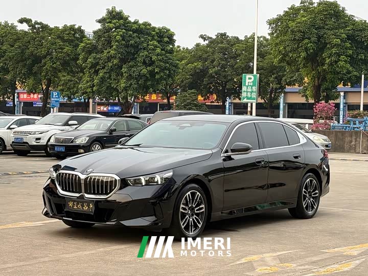 BMW 5 Series 2025 525Li M Sport Package - ავტომობილი ჩინეთიდან