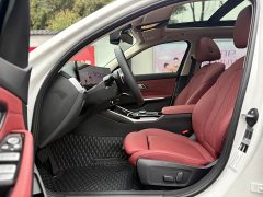 BMW 3 Series 320Li M Sport Package - ფოტო 12