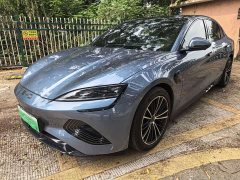BYD Dolphin 550km Standard Range RWD Luxury - ფოტო 1
