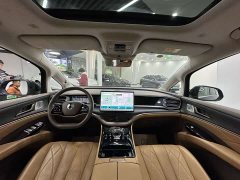 Denza D9 2022 DM-i 970 AWD Flagship - ფოტო 2
