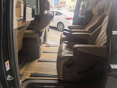 Denza D9 2022 DM-i 970 AWD Flagship - ფოტო 3