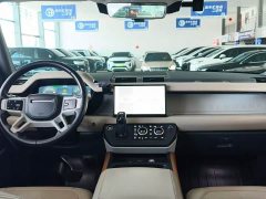 Land Rover Defender 110 P400 Dark Edition - ფოტო 3