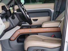 Land Rover Defender 110 P400 Dark Edition - ფოტო 4