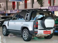 Land Rover Defender 110 P400 Dark Edition - ფოტო 8