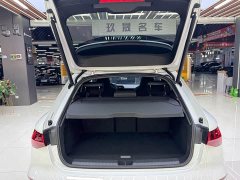 Audi A3 Facelift Sportback 35 TFSI Fashion Sport - ფოტო 8