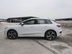 Audi Q4 e-tron 50 e-tron quattro Edition - ფოტო 8