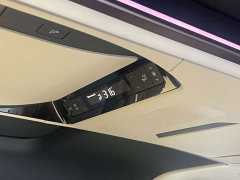 Toyota Vellfire Crown Hybrid 2.5L Executive Premier Edition - photo 16